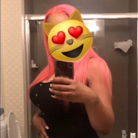 Lace frontal wig 26 inches - Picture 3 of 5